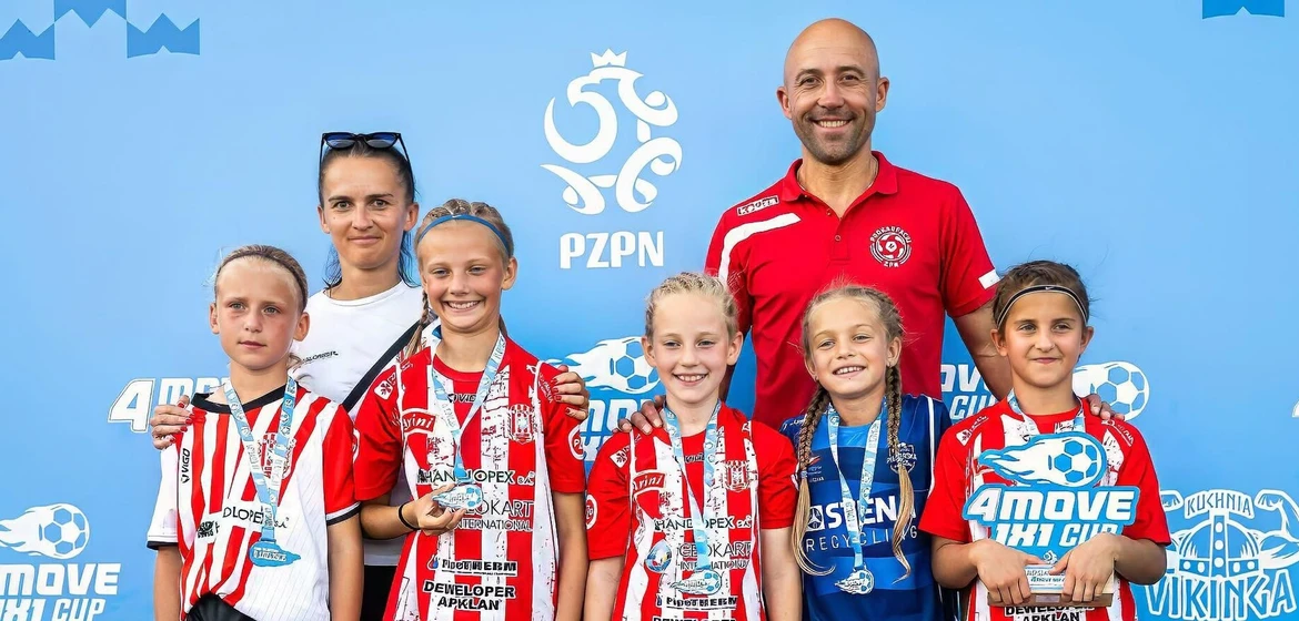 ✅ Finał wojewódzki „𝟰𝗠𝗼𝘃𝗲 𝟭𝘅𝟭” = pełna moc Resoviaczek! 🤍❤️