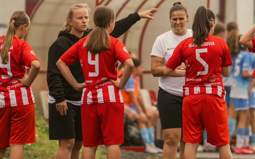 ✅ 𝟮. 𝗸𝗼𝗹𝗲𝗷𝗸𝗮 Centralnej Ligi Juniorek U16 ⚪️🔴